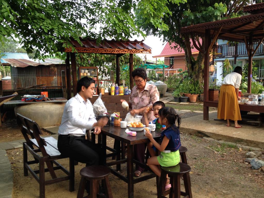 The Little Lopburi Village Экстерьер фото